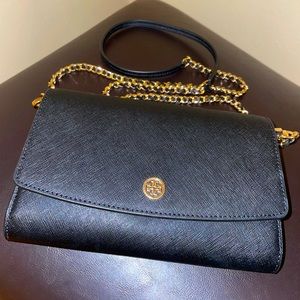 Tory Burch Robinson Leather Wallet On A Chain